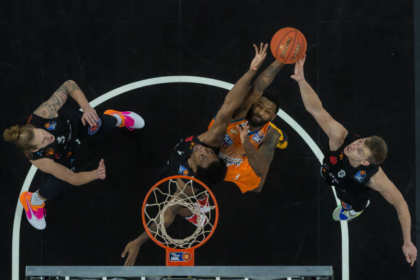 平比赛进行 平比赛进行