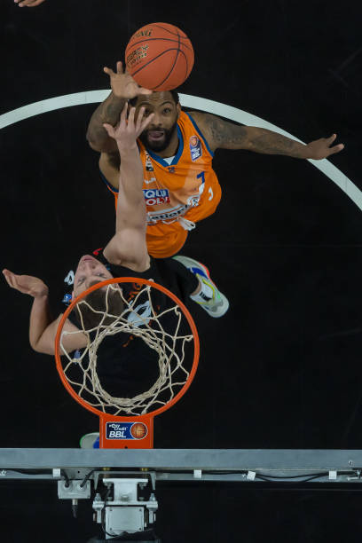 否为祖籍国 否为祖籍国